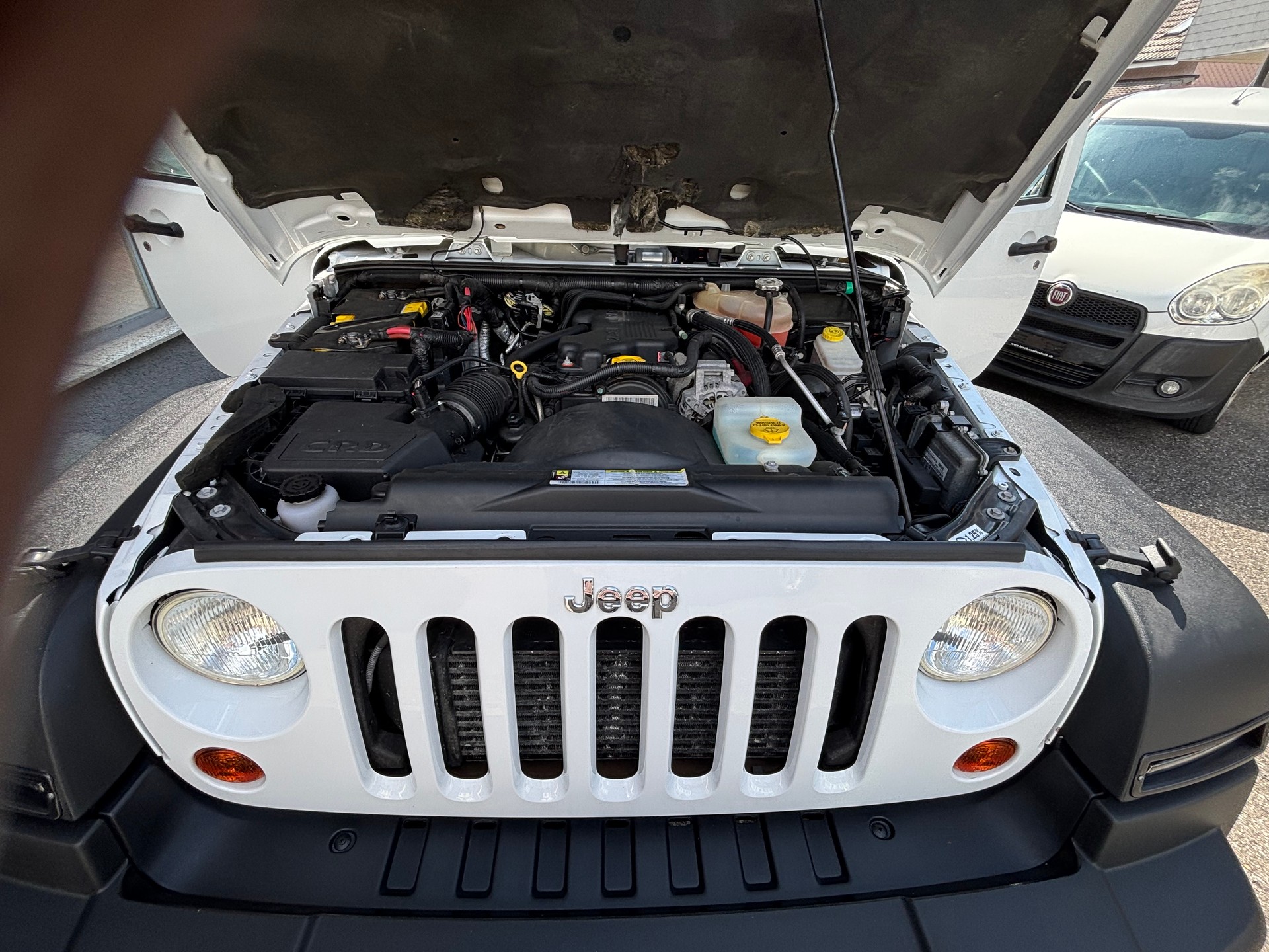 JEEP Wrangler 2.8 CRD Rubicon Automatic hardtop-image-8