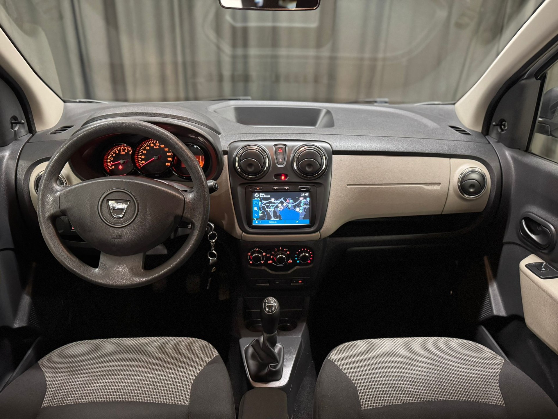 DACIA Lodgy 1.6 16V 5PL-image-11