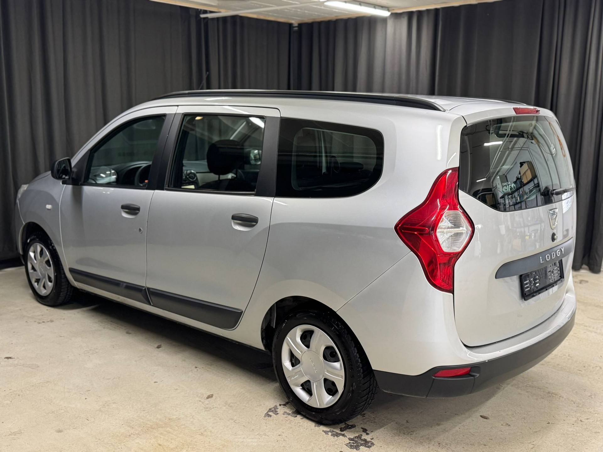 DACIA Lodgy 1.6 16V 5PL-image-4