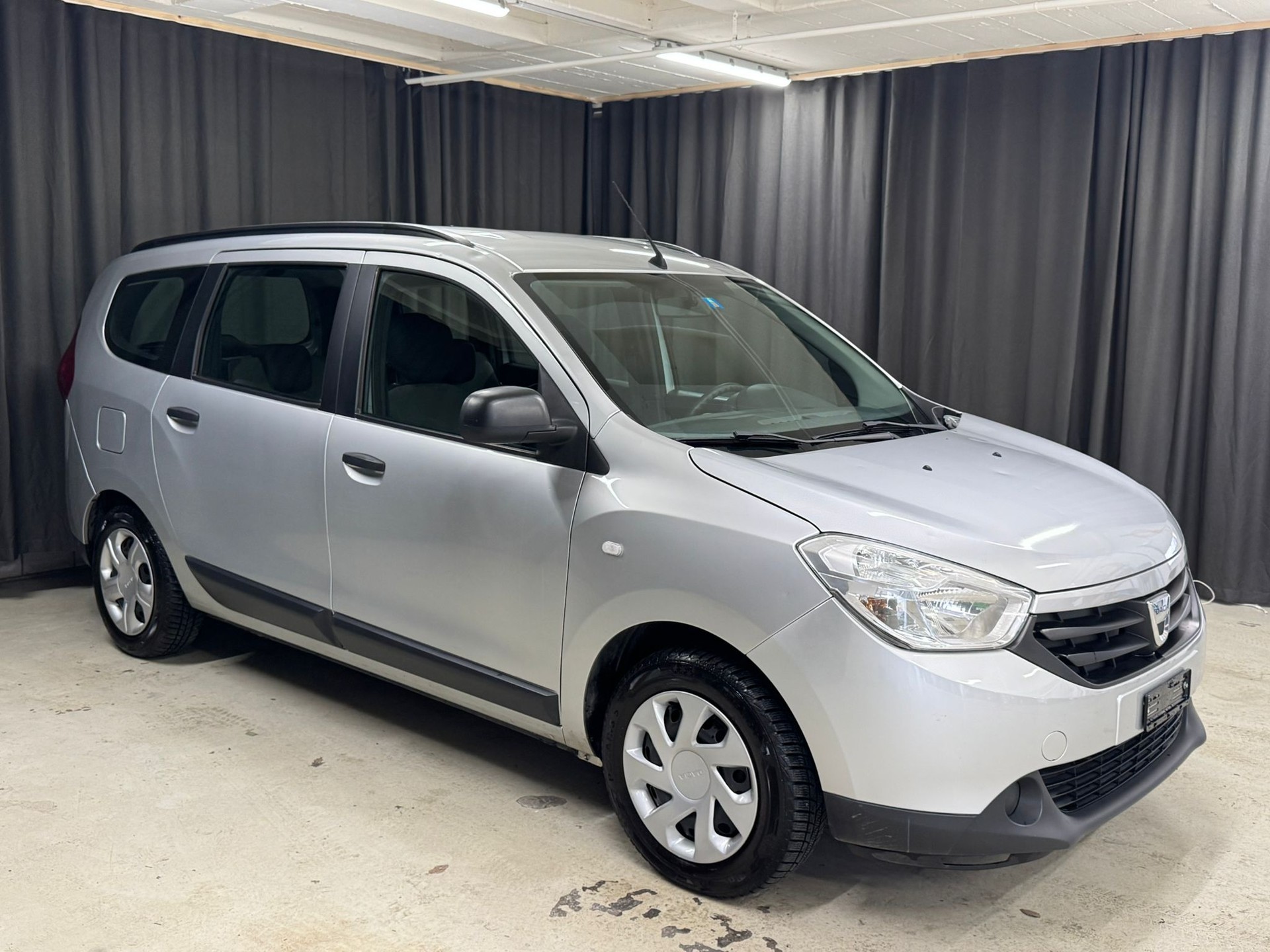 DACIA Lodgy 1.6 16V 5PL-image-1