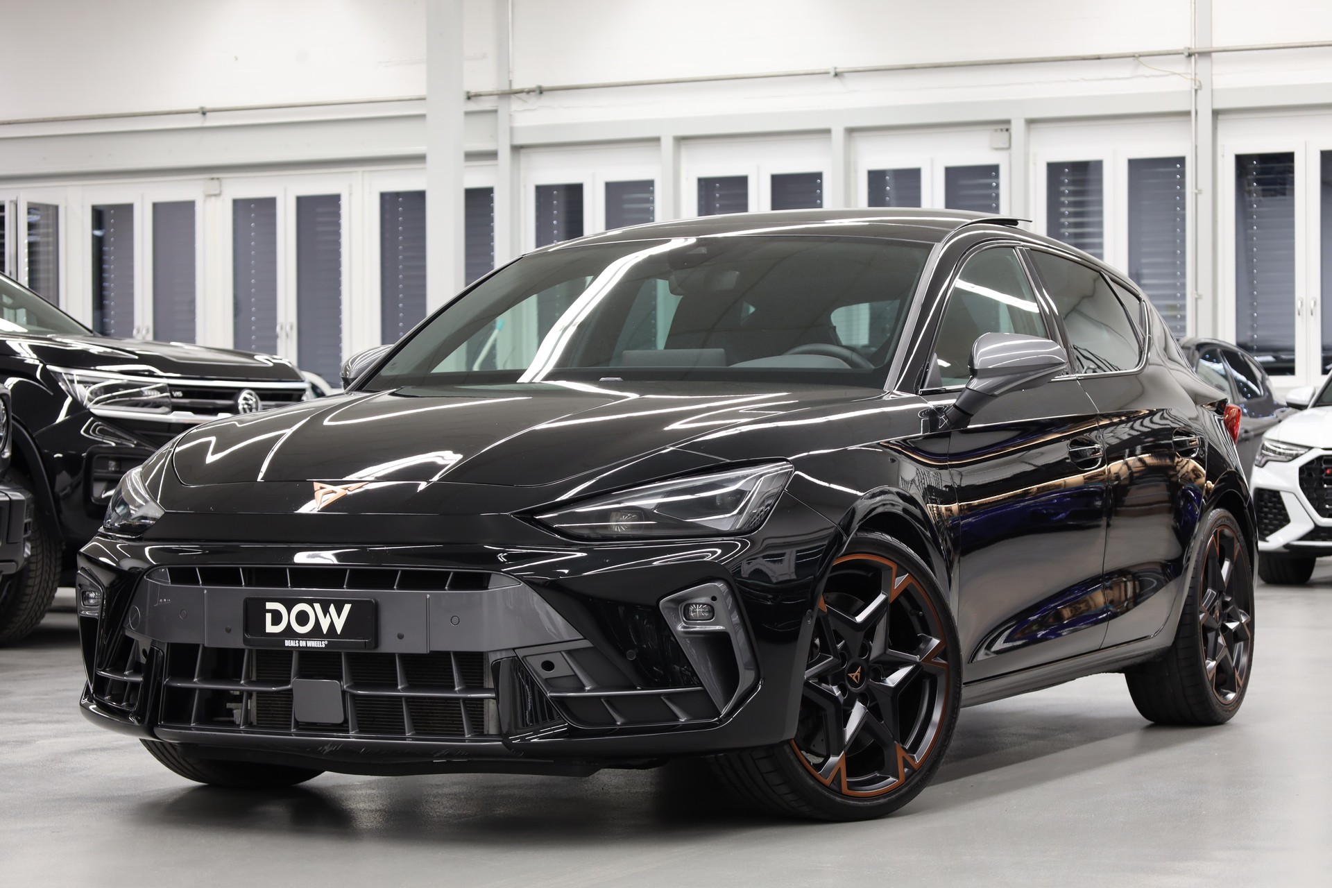 CUPRA Leon 2.0 TSI 300 VZ DSG-image-0
