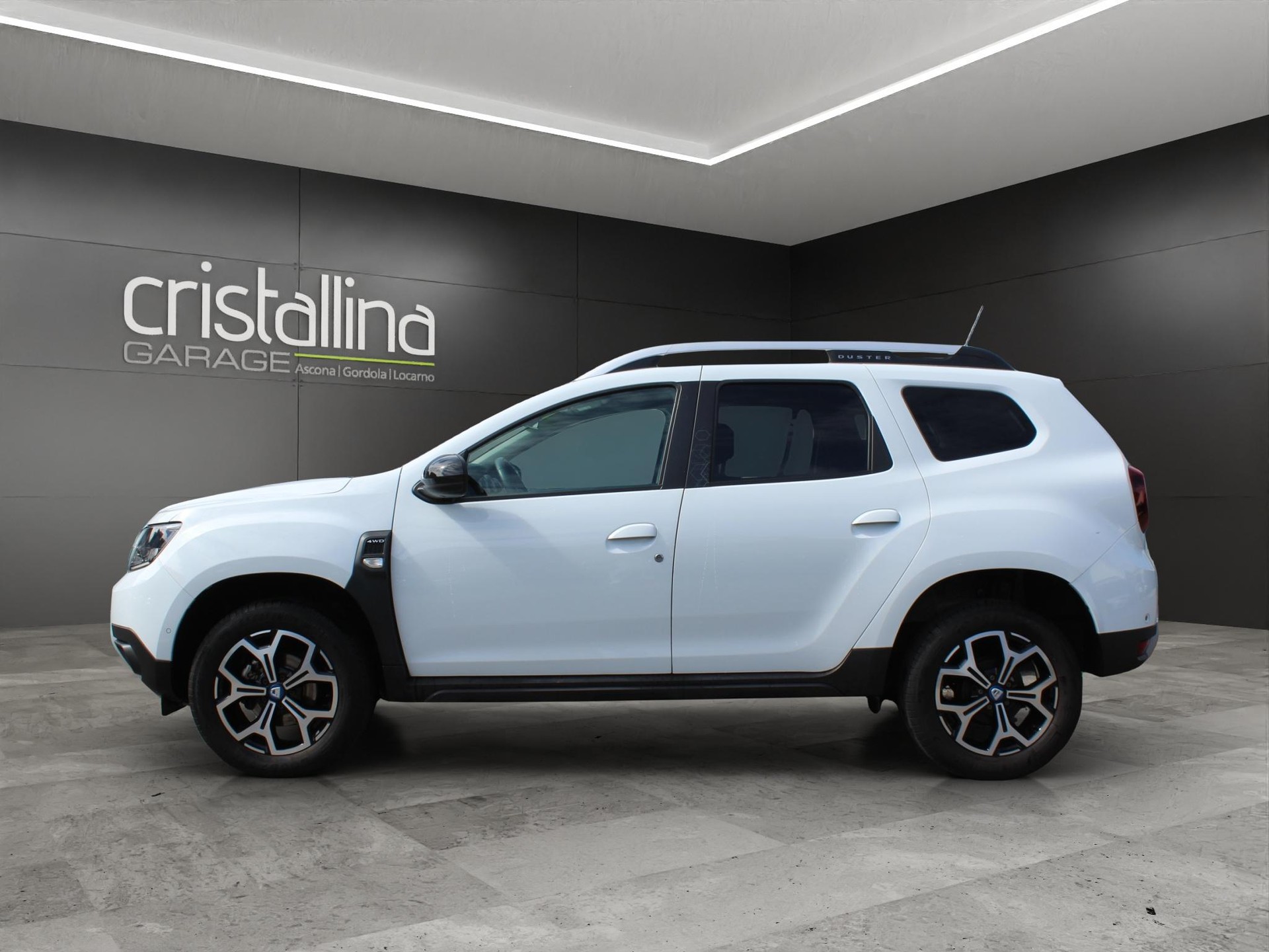 DACIA Duster 1.3 TCe Celebration 4WD-image-1