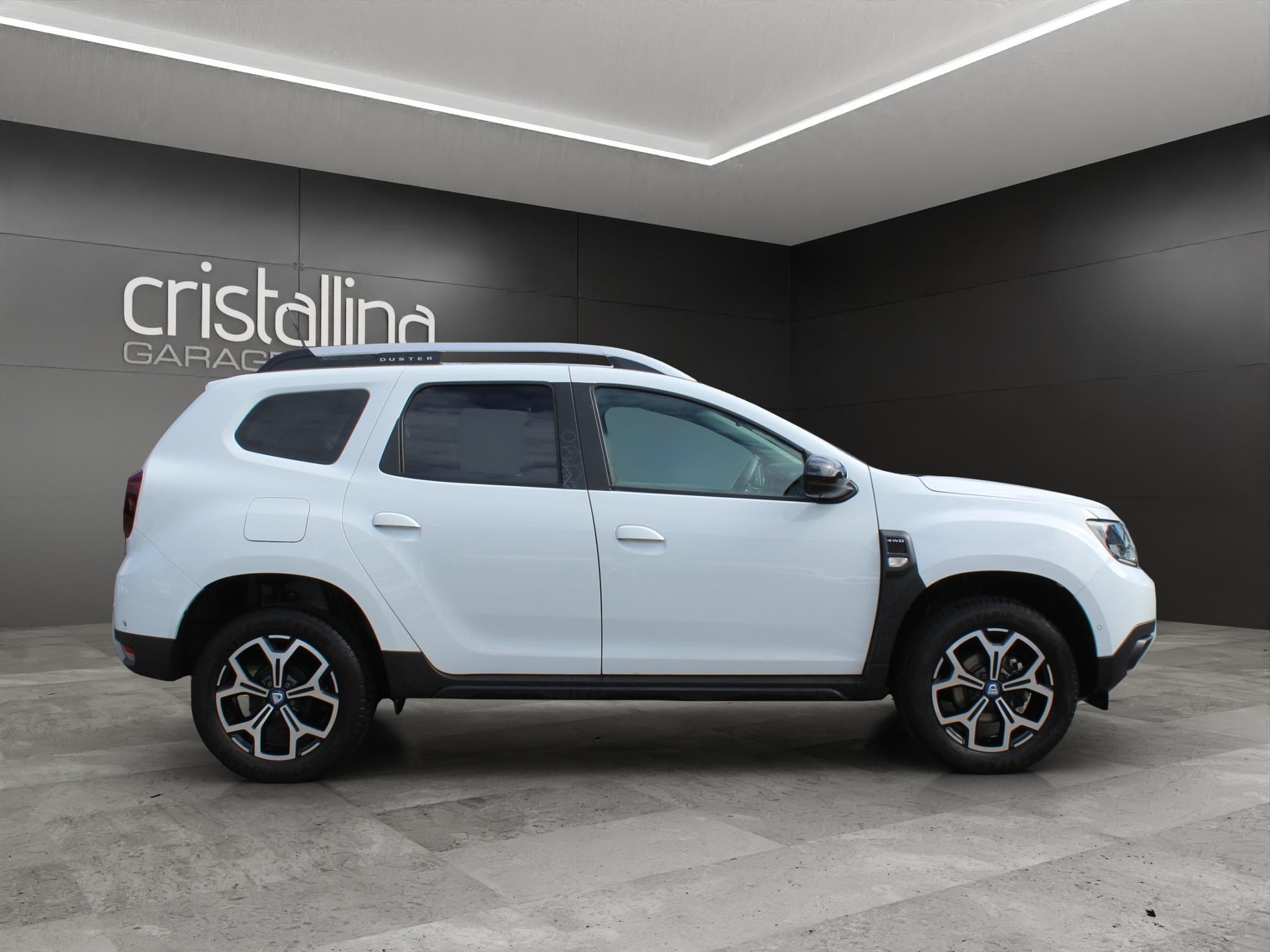 DACIA Duster 1.3 TCe Celebration 4WD-image-4