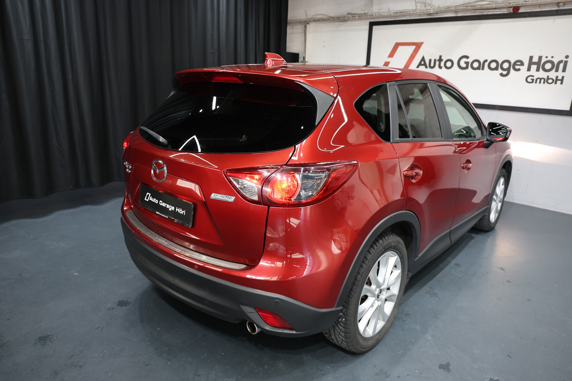 MAZDA CX-5 2.2 D HP Revolution AWD Automatic-image-1