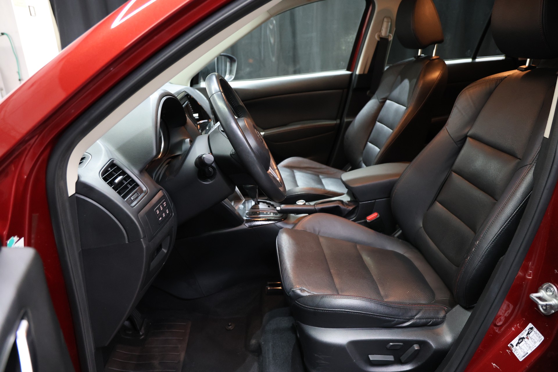 MAZDA CX-5 2.2 D HP Revolution AWD Automatic-image-12