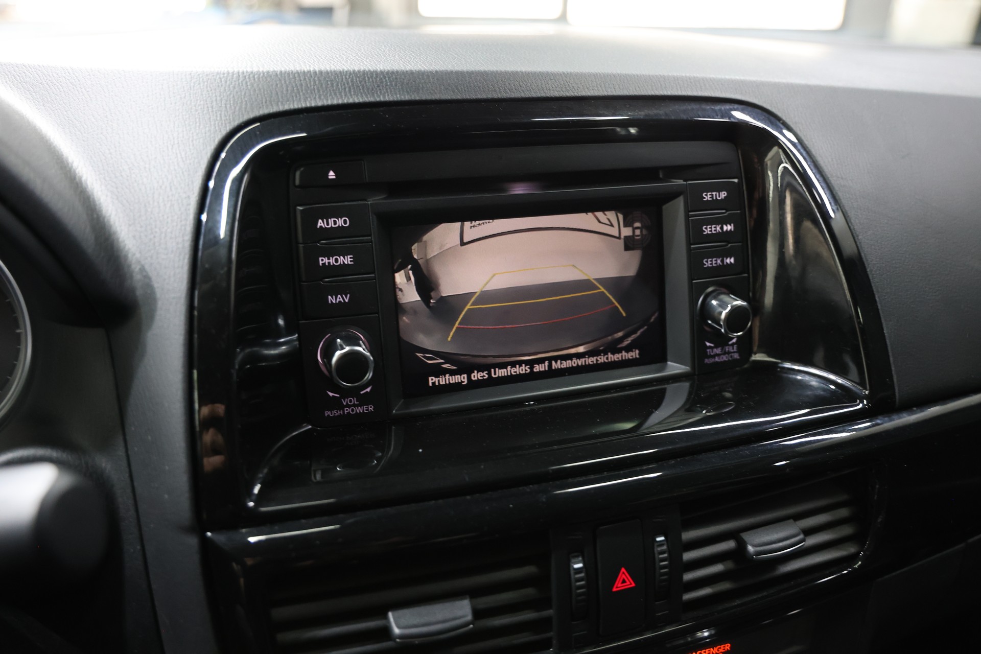 MAZDA CX-5 2.2 D HP Revolution AWD Automatic-image-13