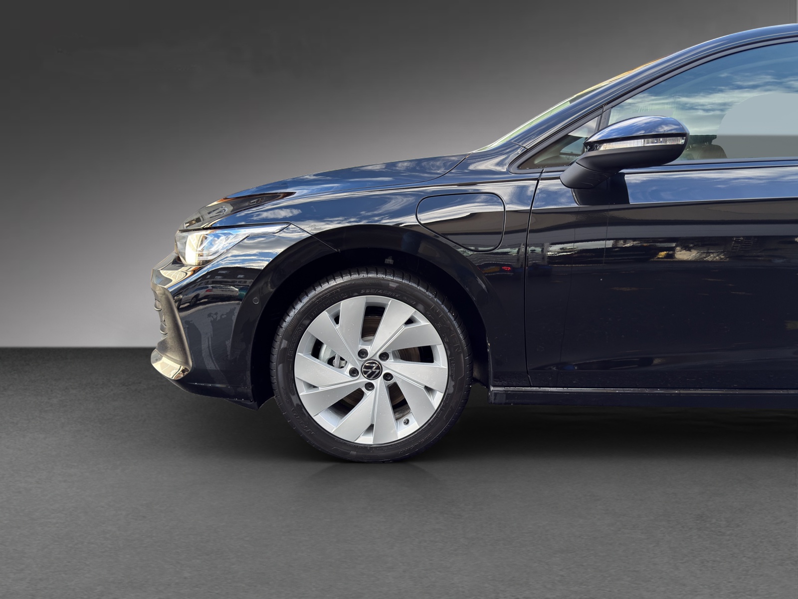 VW Golf 1.5 TSI PHEV Life-image-10