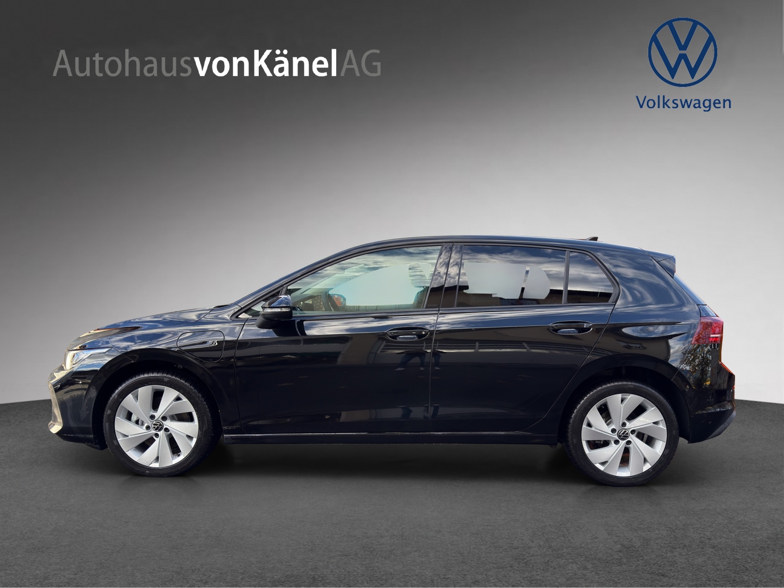 VW Golf 1.5 TSI PHEV Life-image-1