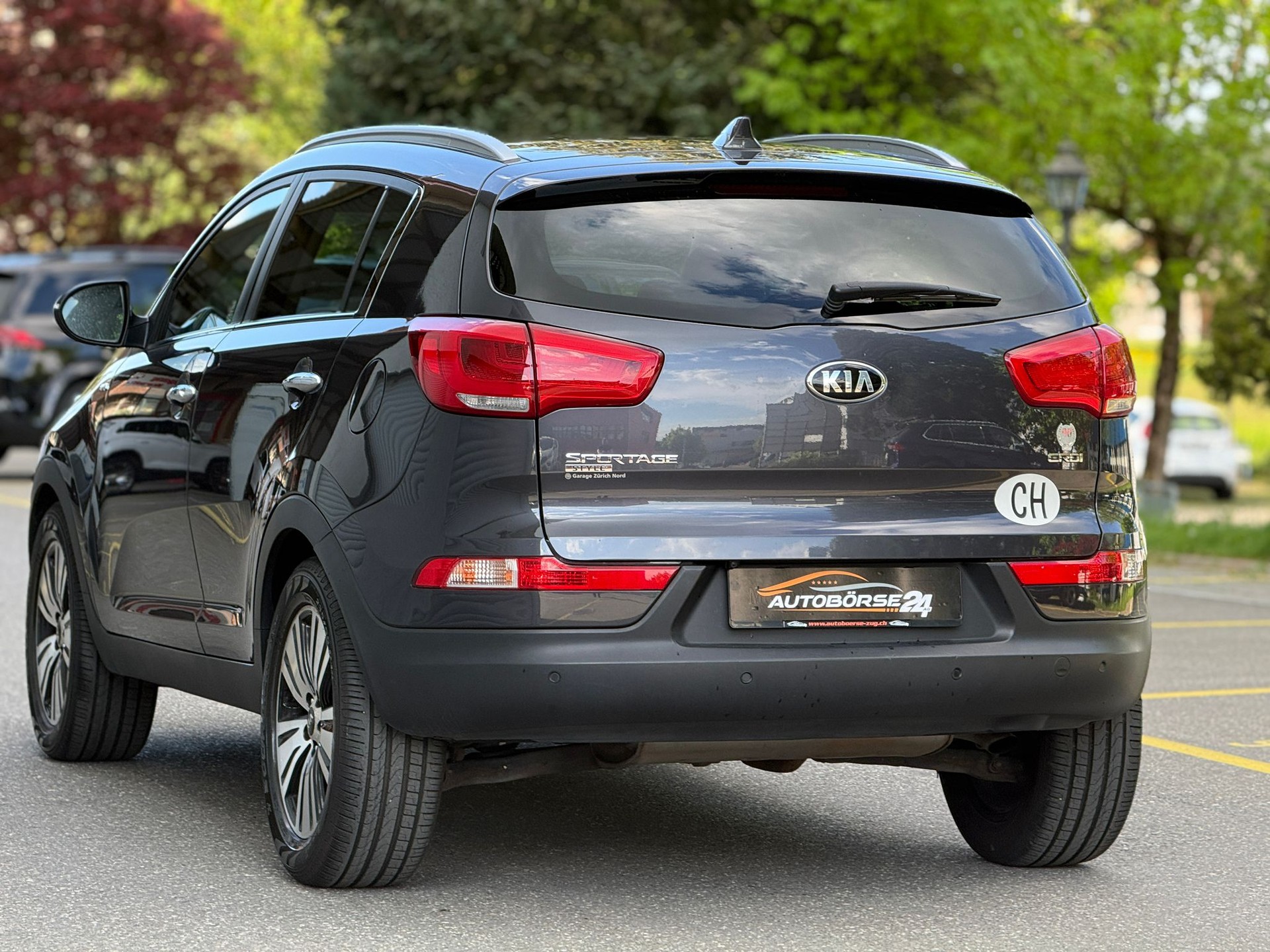 KIA Sportage 2.0 CRDi Style-image-3