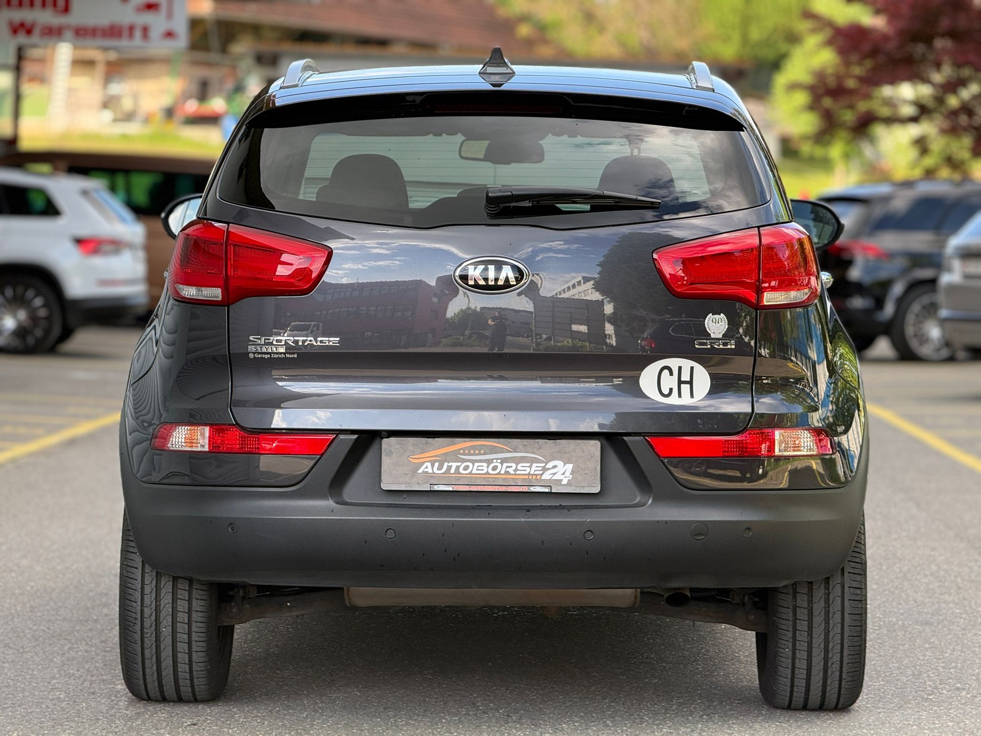 KIA Sportage 2.0 CRDi Style-image-5