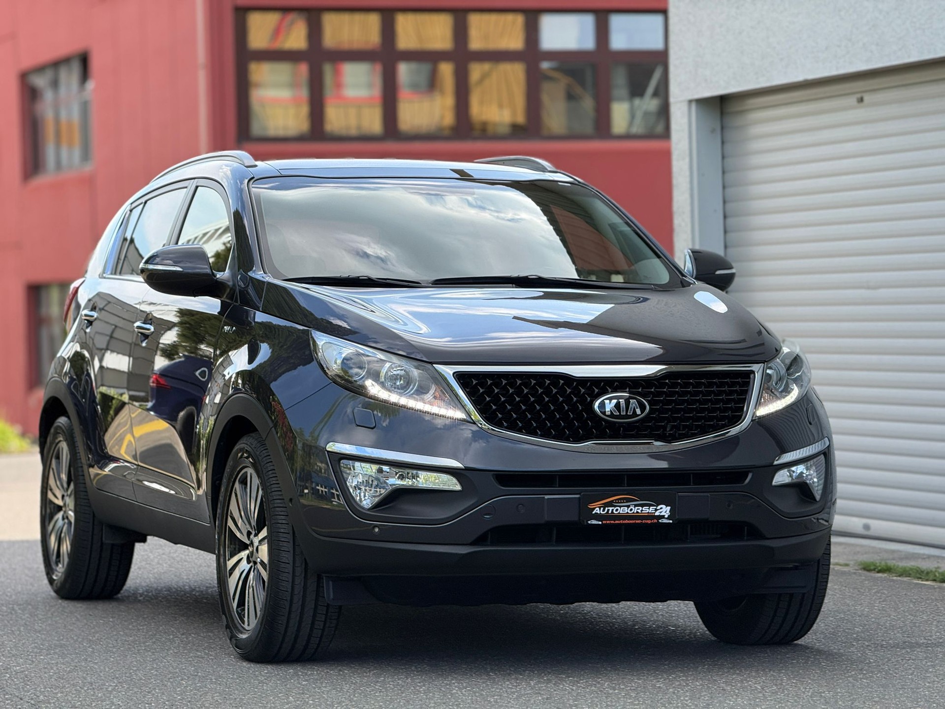 KIA Sportage 2.0 CRDi Style-image-1