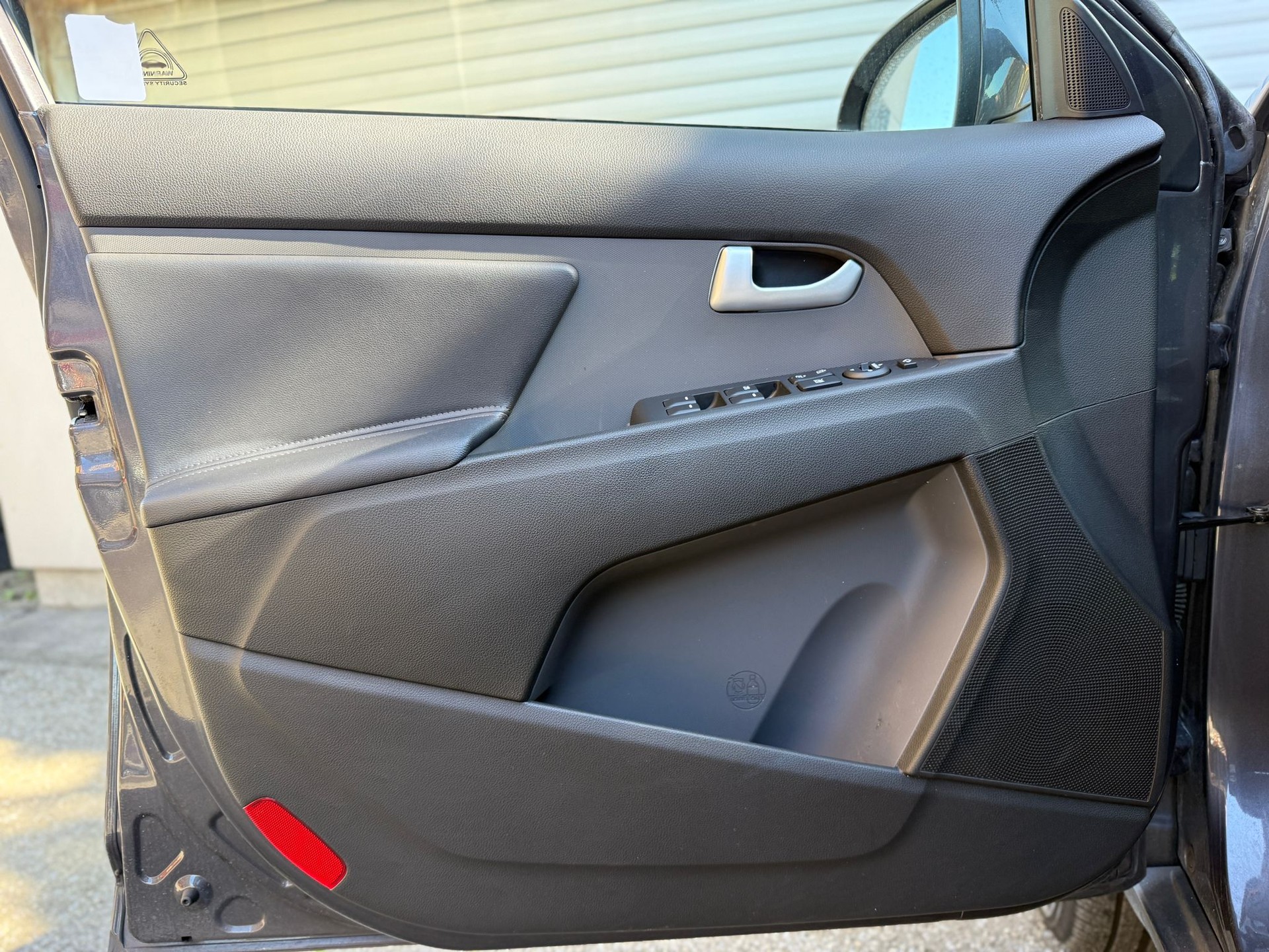 KIA Sportage 2.0 CRDi Style-image-7