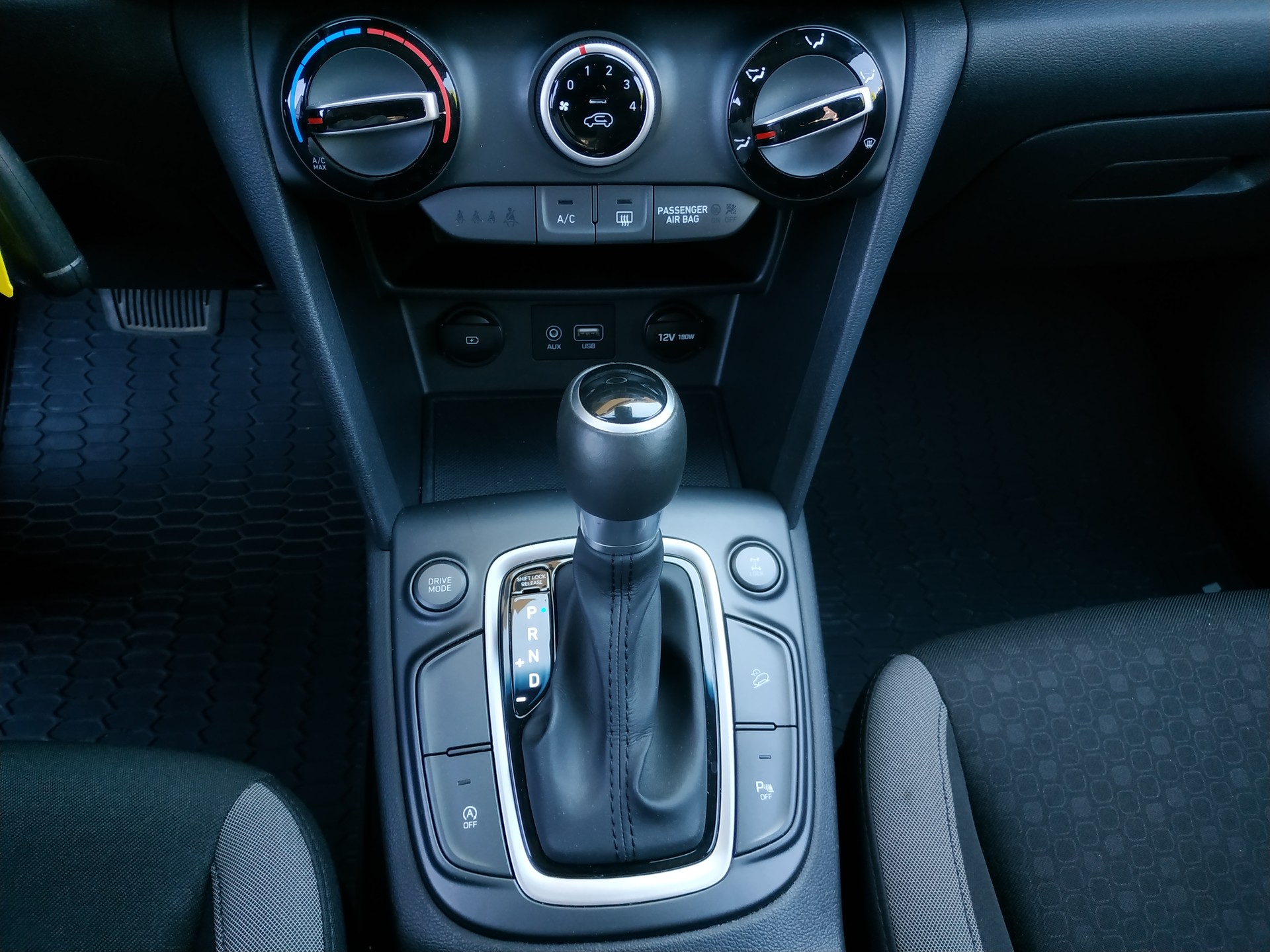HYUNDAI Kona 1.6 T-GDi Origo 4WD DCT-image-15