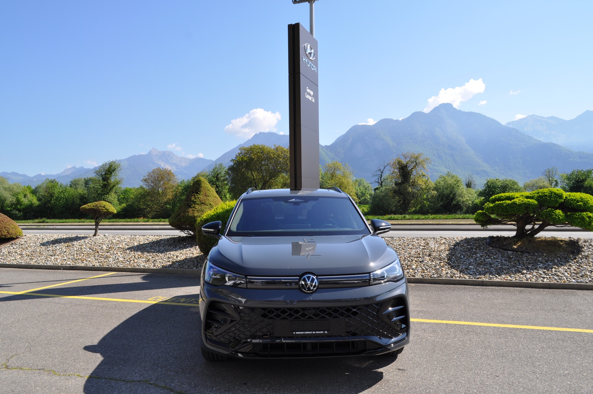 VW Tiguan 1.5 TSI evo2 eHybrid R-Line DSG-image-2