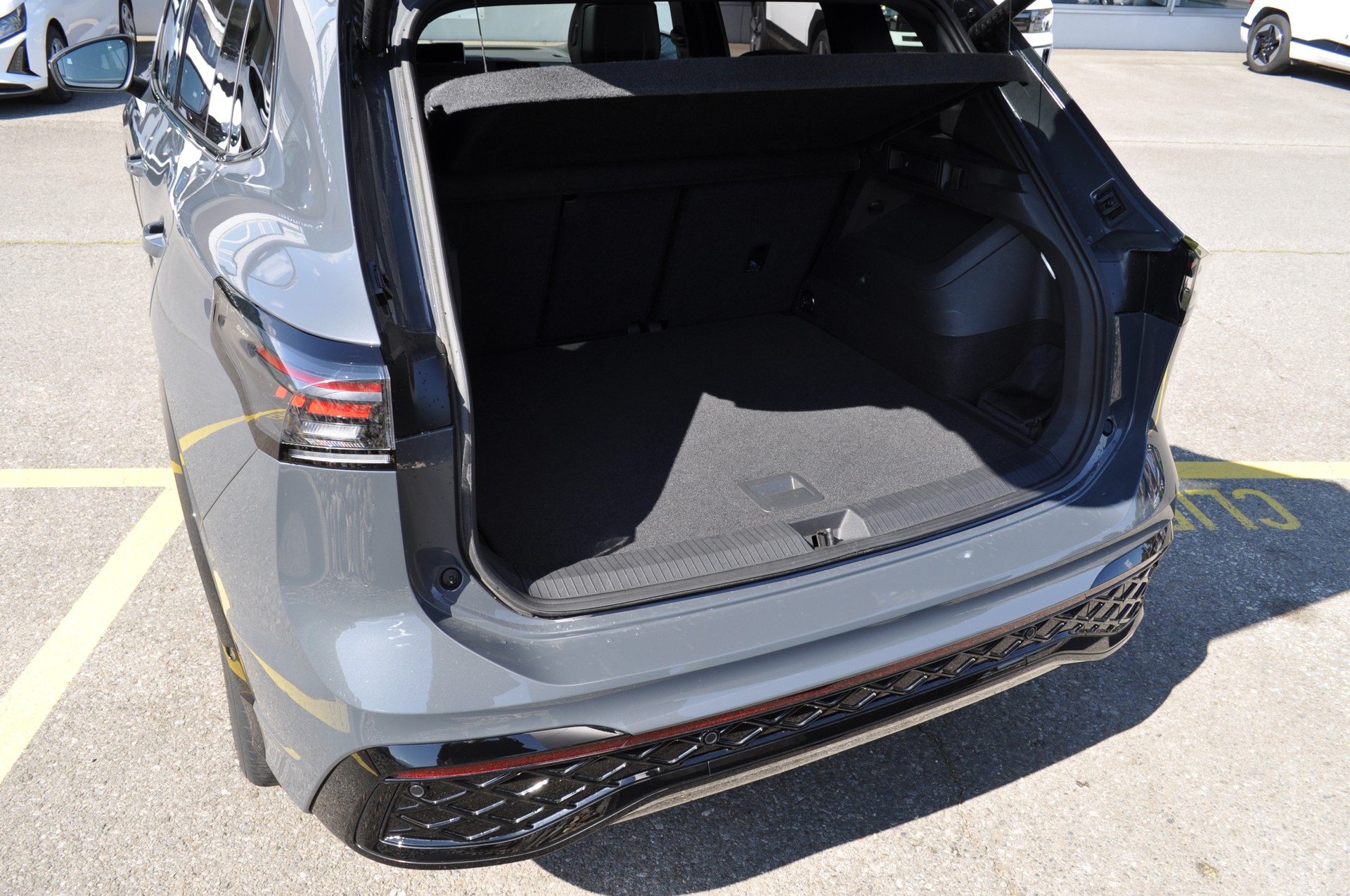 VW Tiguan 1.5 TSI evo2 eHybrid R-Line DSG-image-6
