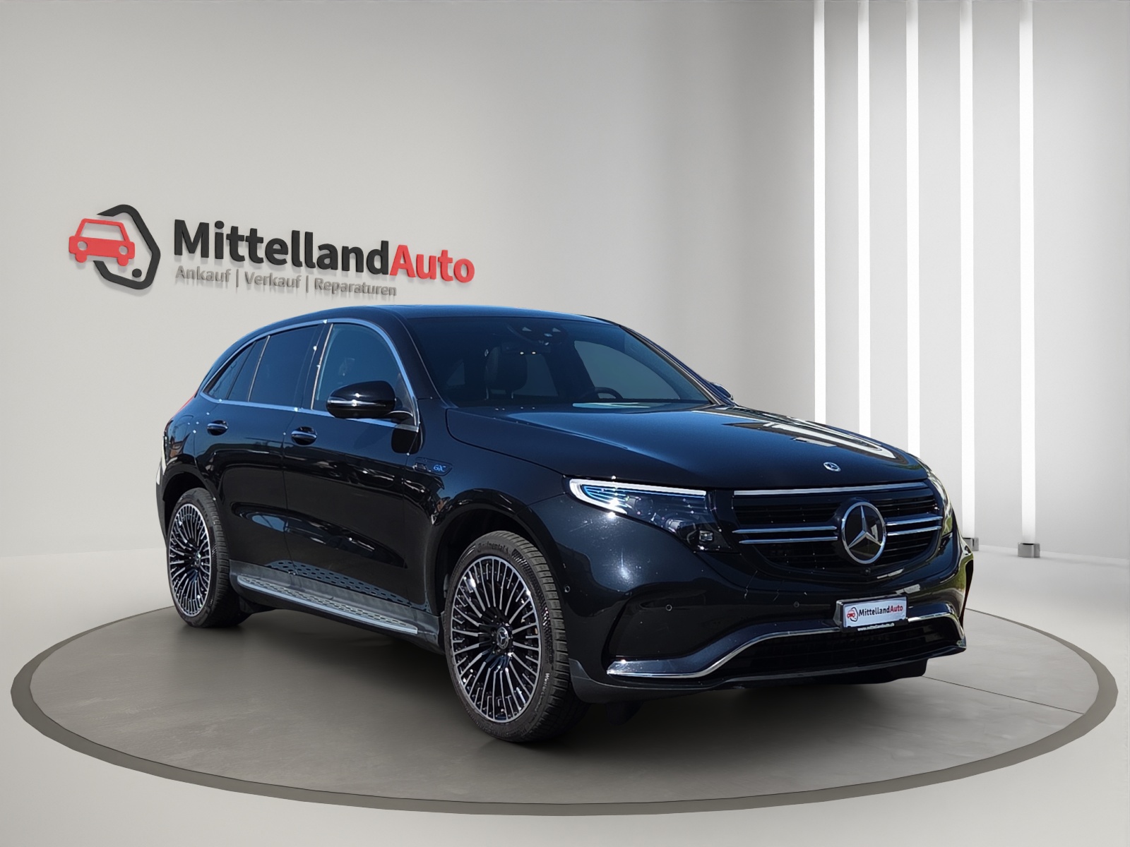 MERCEDES-BENZ EQC 400 AMG Line 4Matic-showroom-element-2
