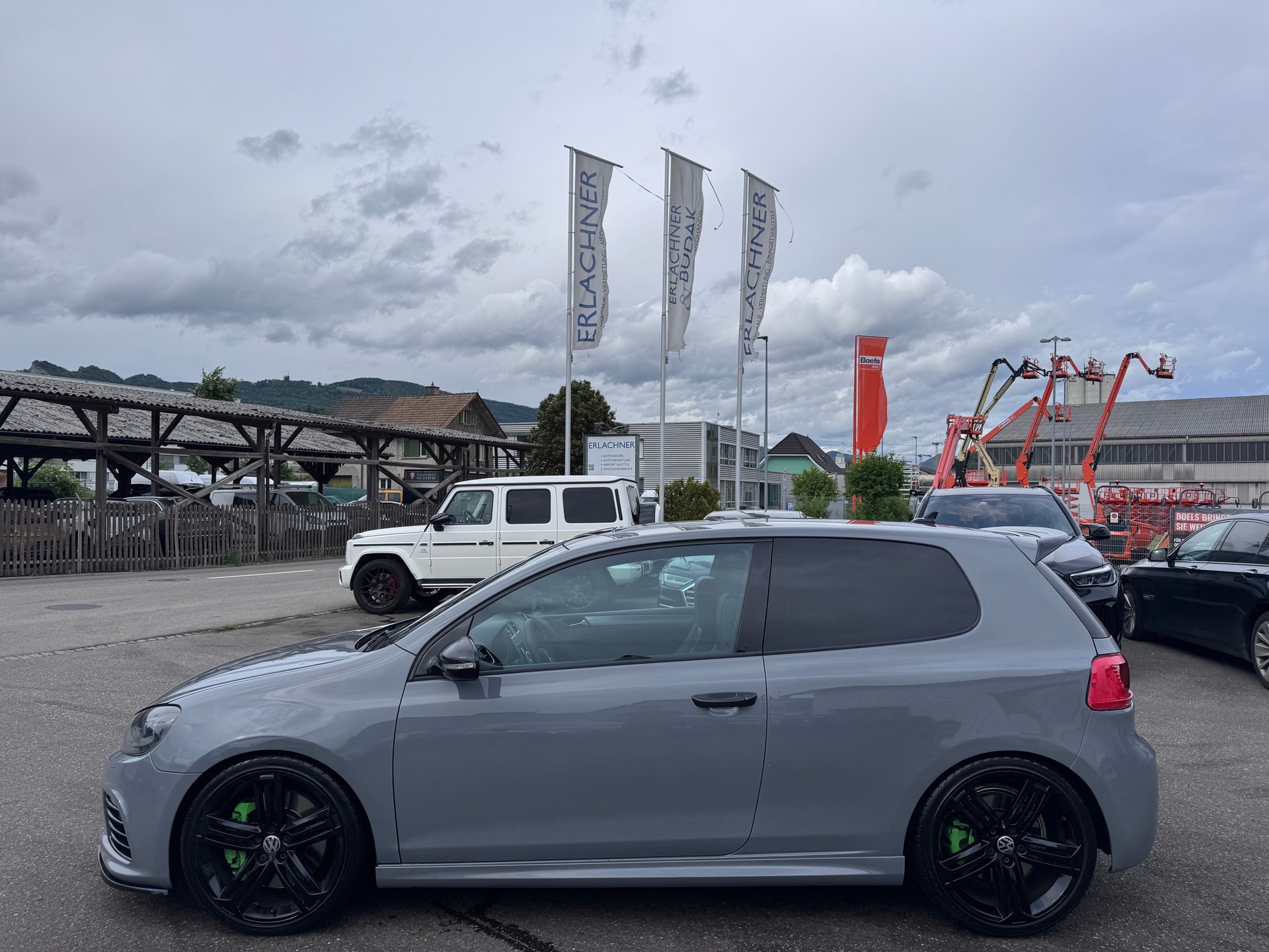 VW Golf 2.0 TSI R 4Motion DSG-image-2