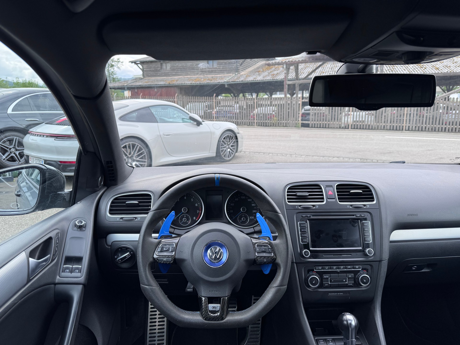 VW Golf 2.0 TSI R 4Motion DSG-image-9