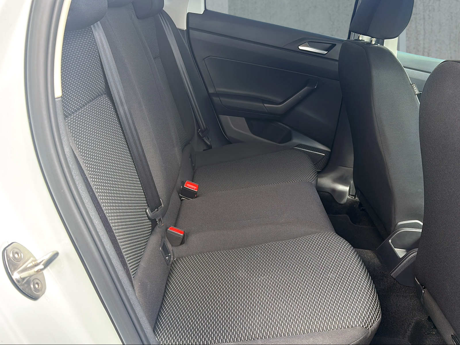 VW Polo 1.0 TSI Basis-image-7