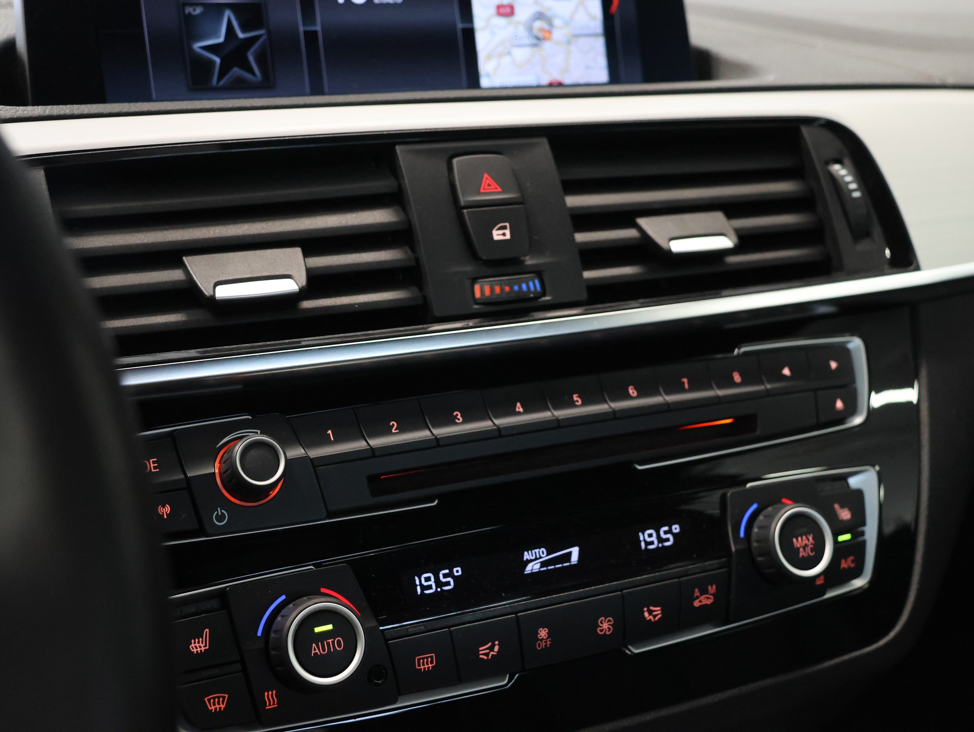 BMW M240i xDrive Steptronic *Harman/Kardon*-image-28