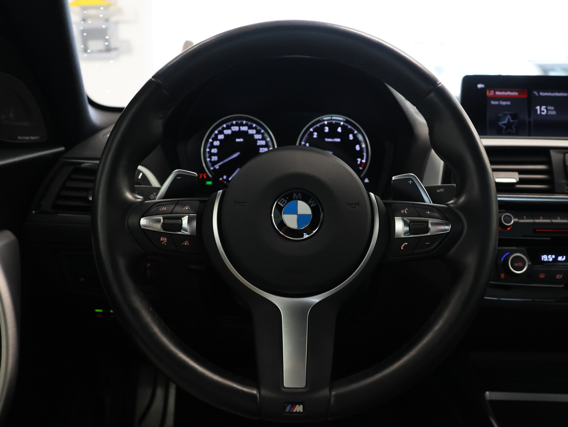 BMW M240i xDrive Steptronic *Harman/Kardon*-image-19