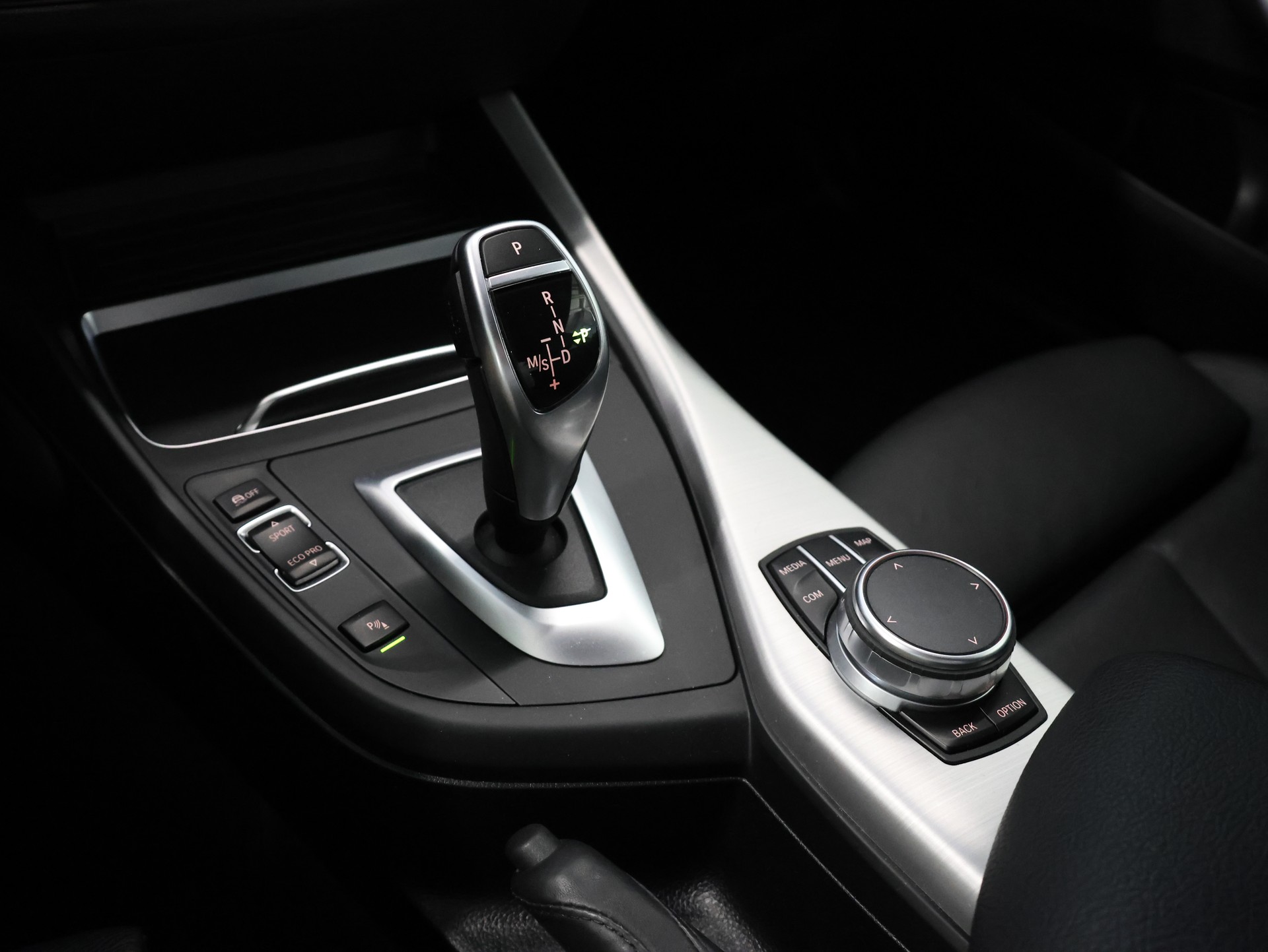 BMW M240i xDrive Steptronic *Harman/Kardon*-image-29