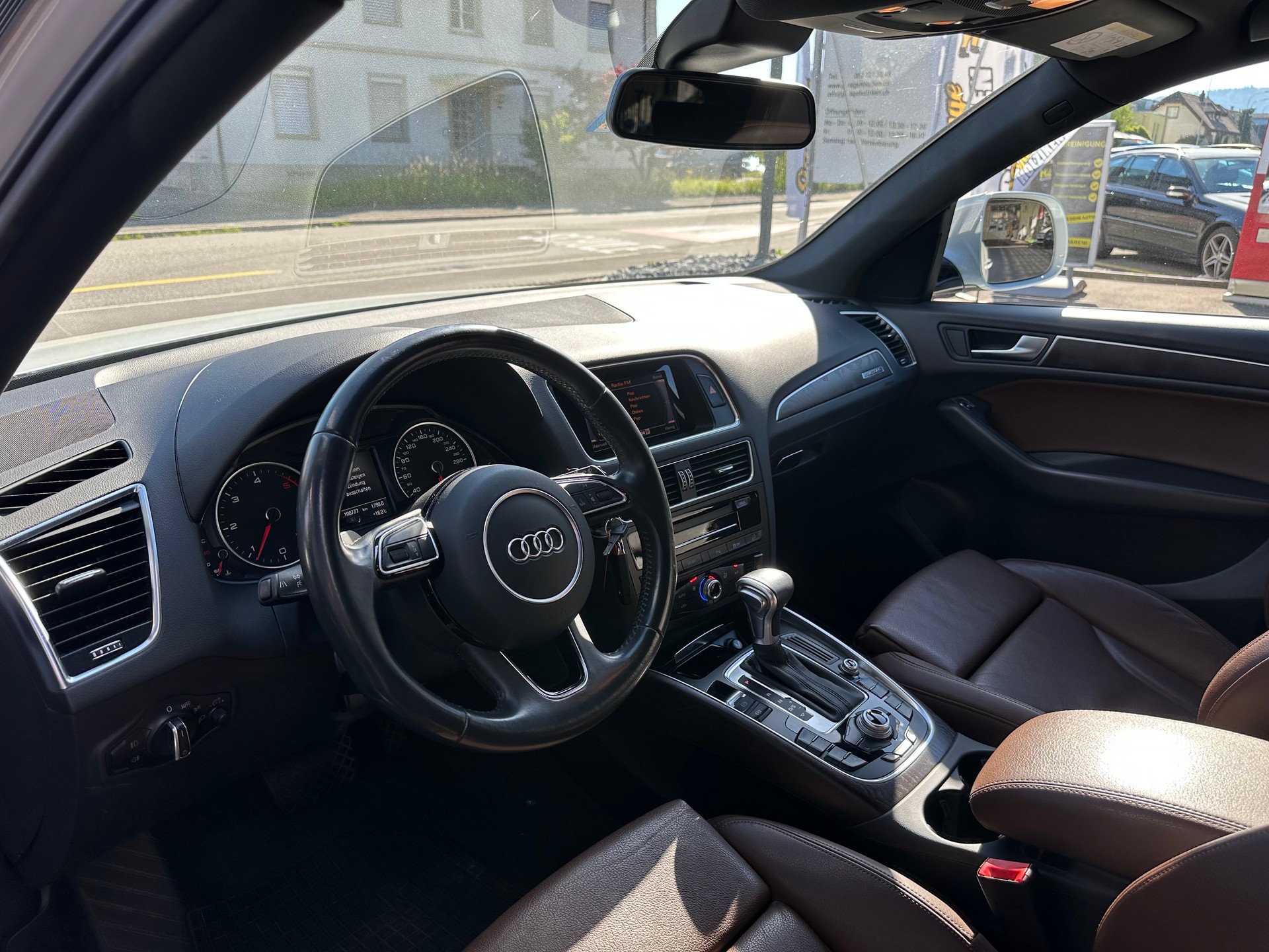 AUDI 2.0 TDI S-Line-image-8
