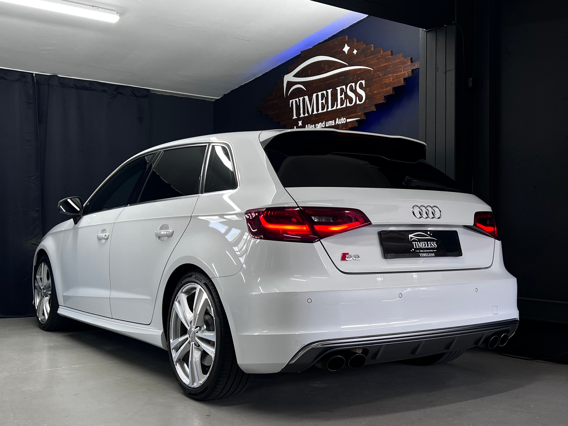 AUDI S3 Sportback 2.0 TFSI quattro S-tronic-image-5