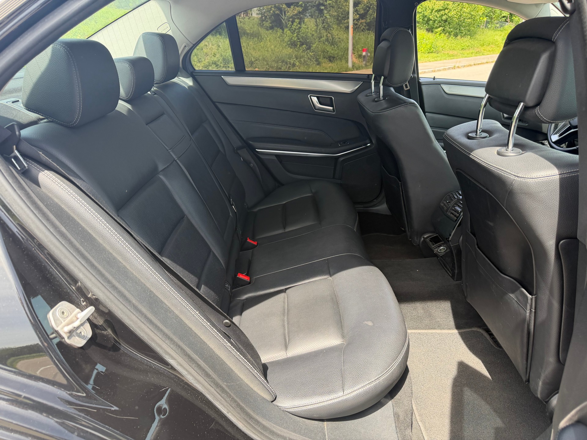MERCEDES-BENZ E 220 BlueTEC 4Matic 7G-Tronic-image-5