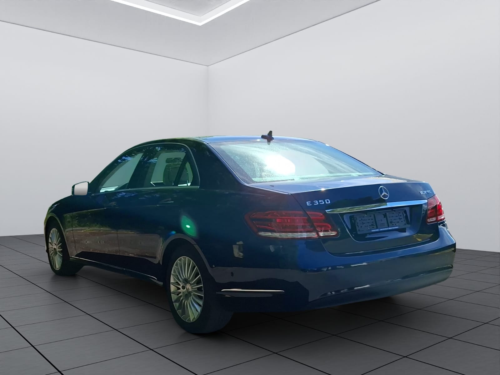 MERCEDES-BENZ E 350 BlueTEC 4Matic 7G-Tronic-image-5