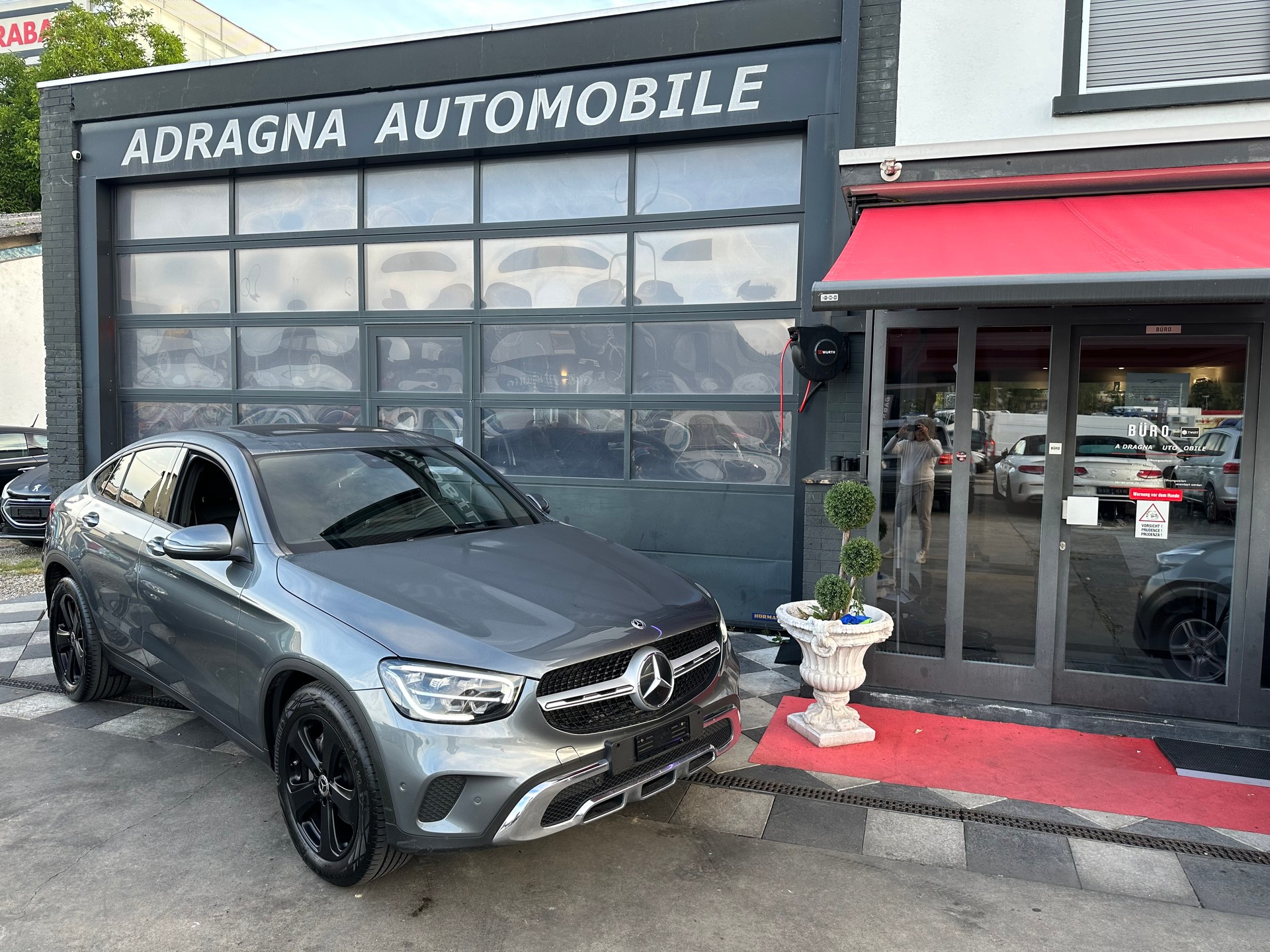 MERCEDES-BENZ GLC Coupé 200 4Matic 9G-Tronic-showroom-element-2
