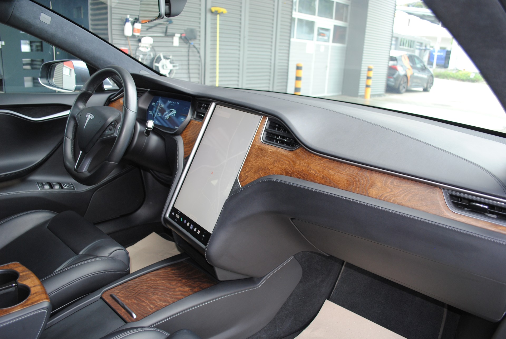 TESLA Model S Maximale-Reichweite-image-12