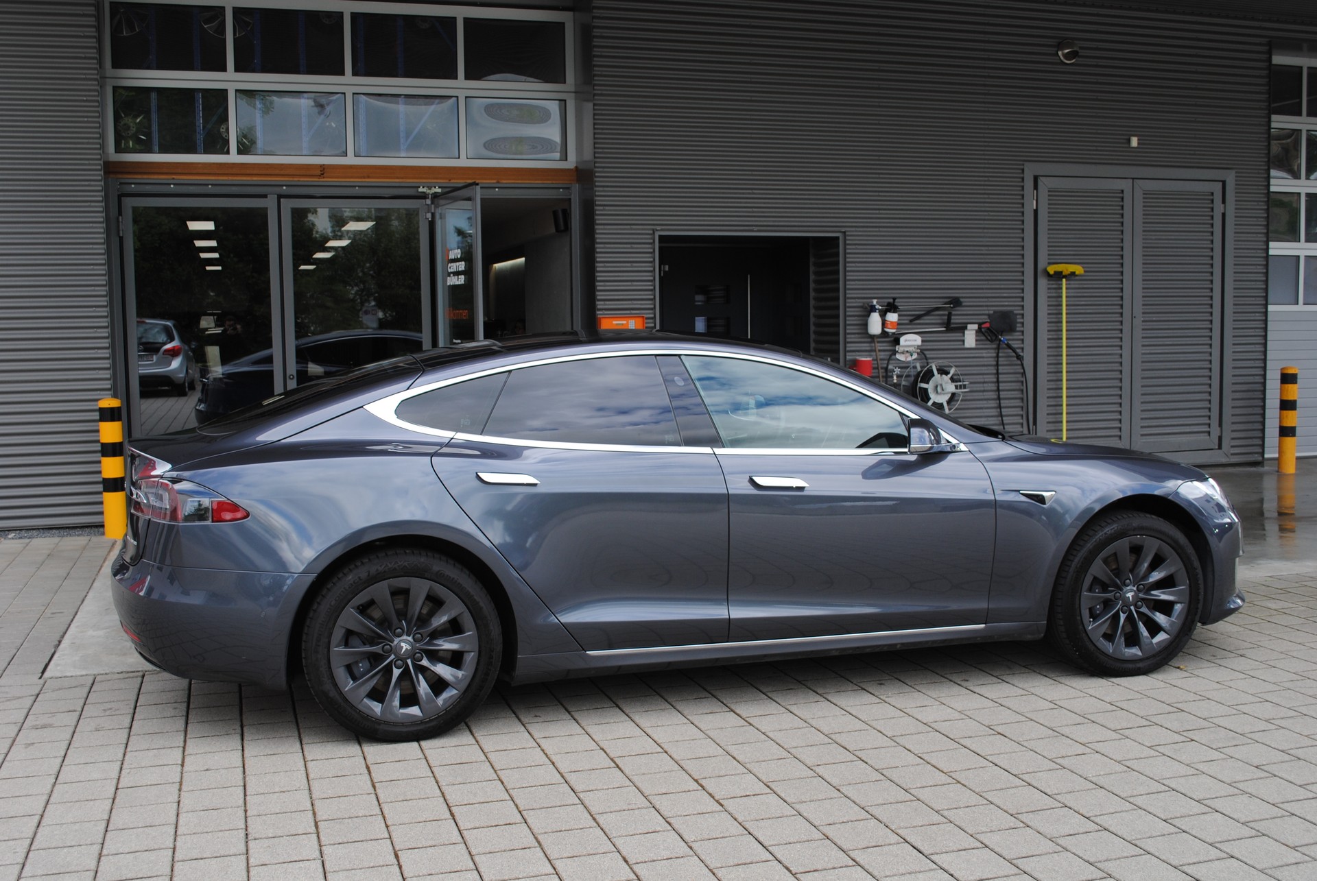 TESLA Model S Maximale-Reichweite-image-7