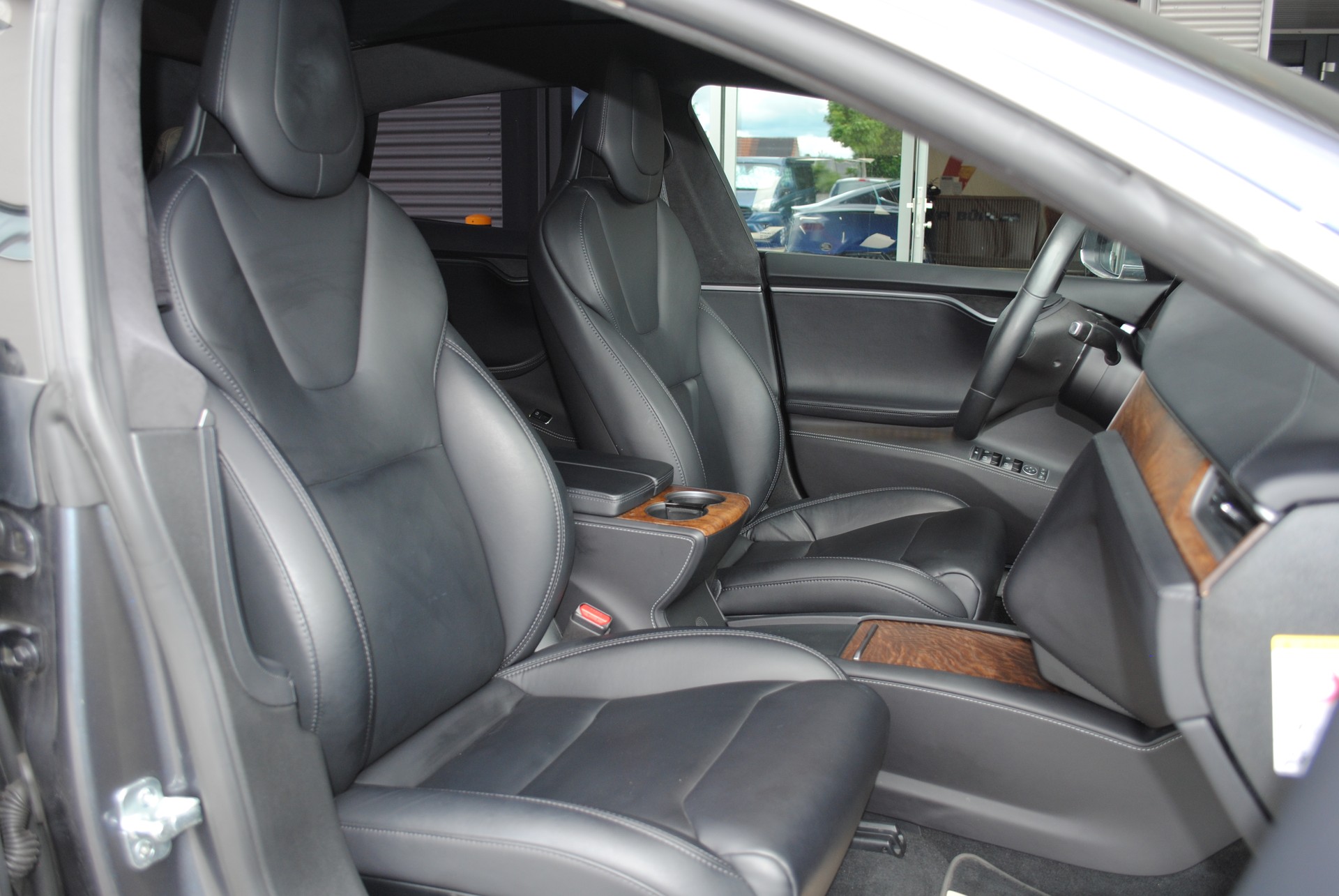 TESLA Model S Maximale-Reichweite-image-13