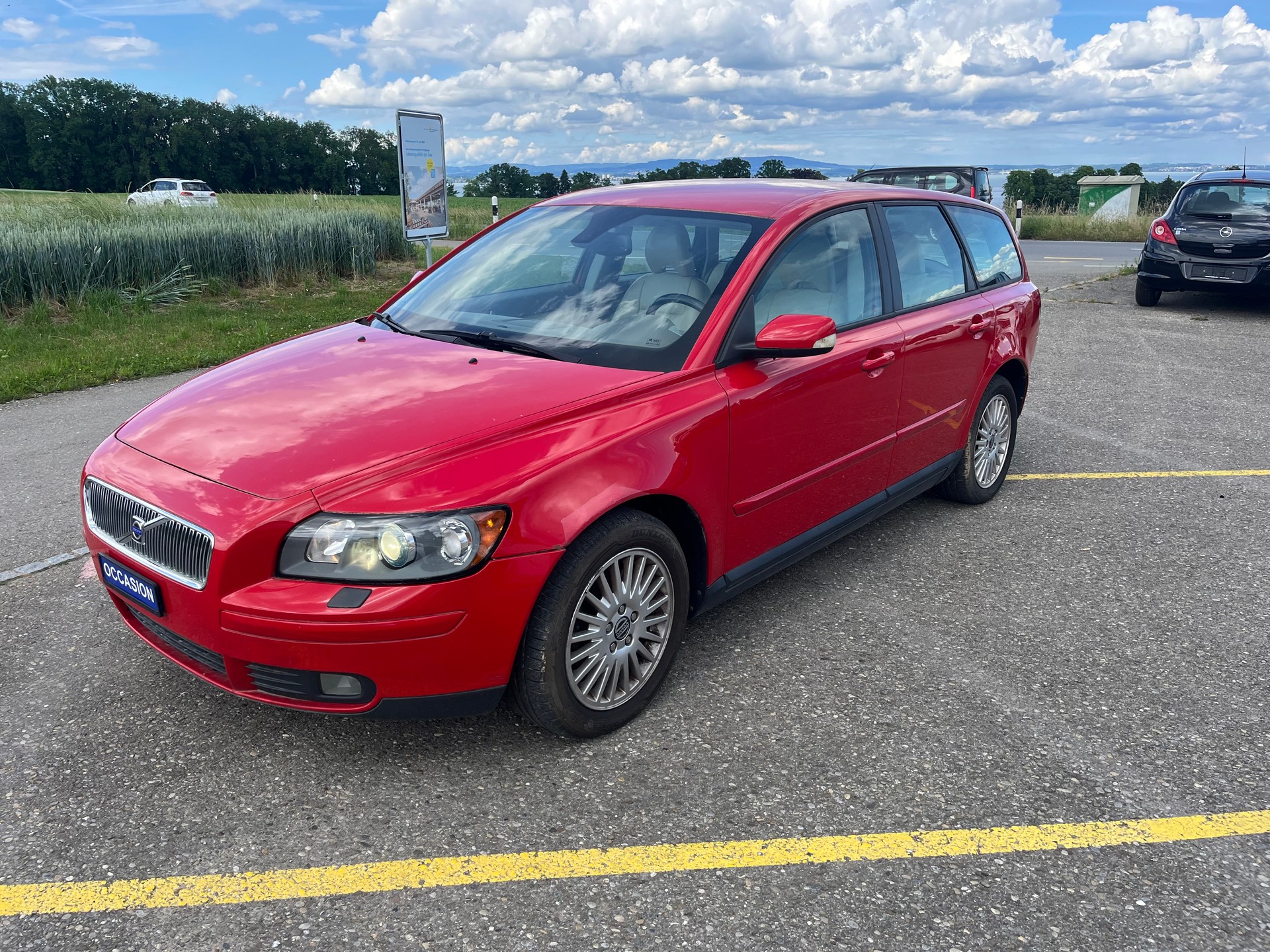 VOLVO V50 2.0D Momentum-image-2