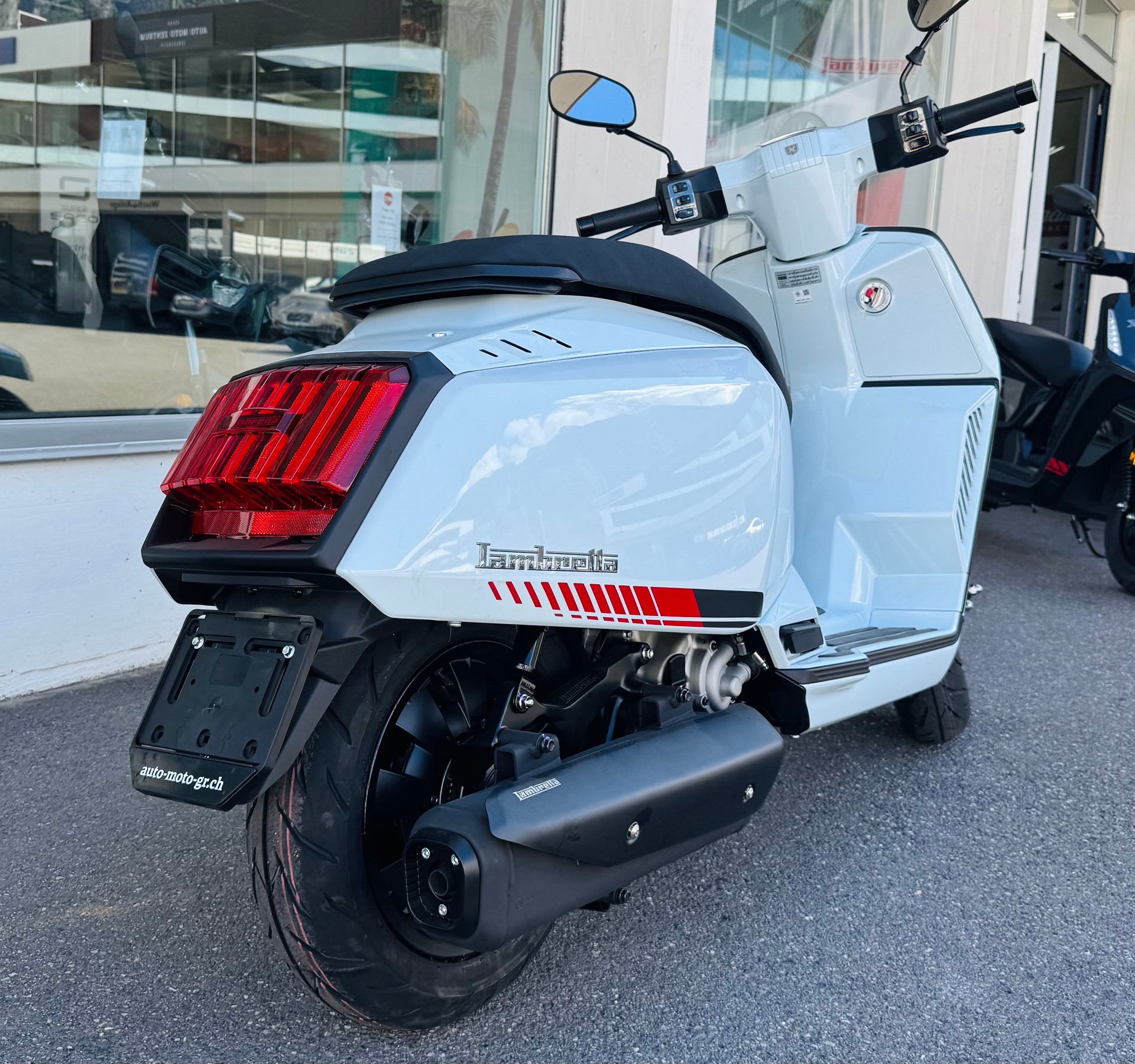 LAMBRETTA X 125-showroom-element-3