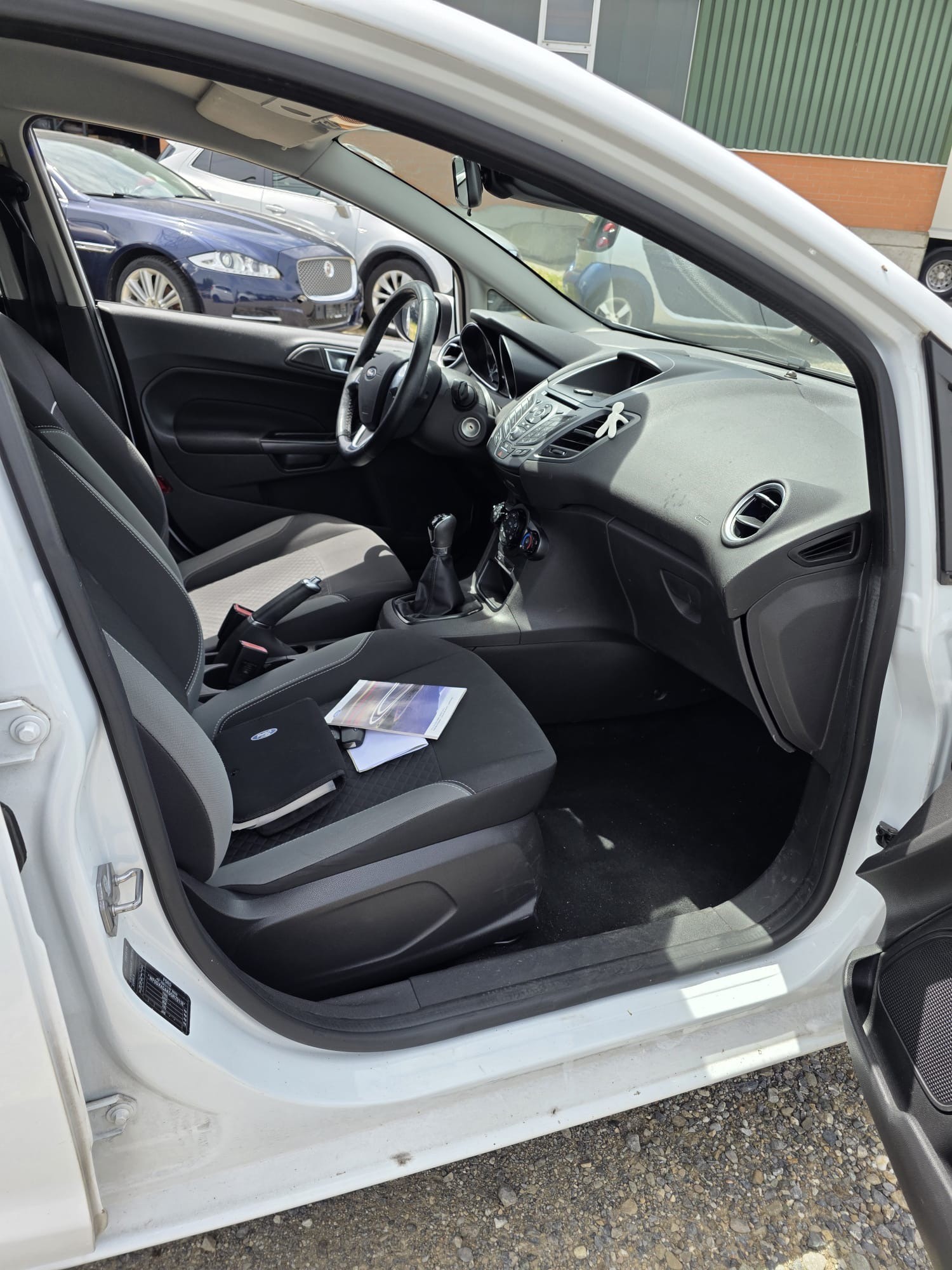 FORD Fiesta 1.0 SCTi Trend-image-7