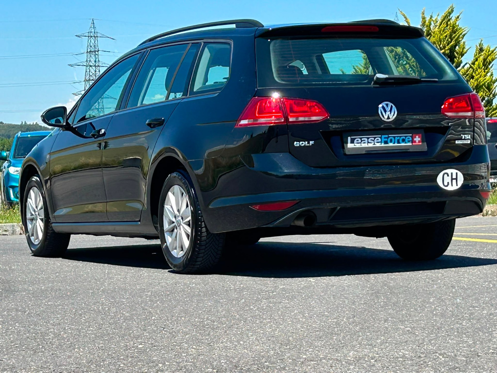 VW Break Variant 1.2 TSI-image-16