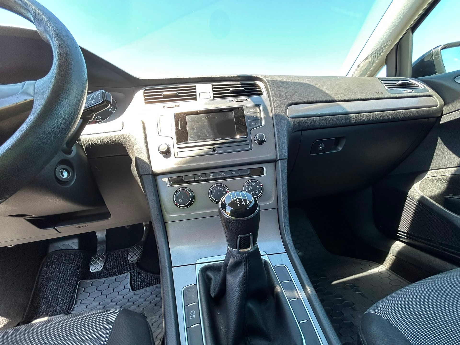 VW Break Variant 1.2 TSI-image-2