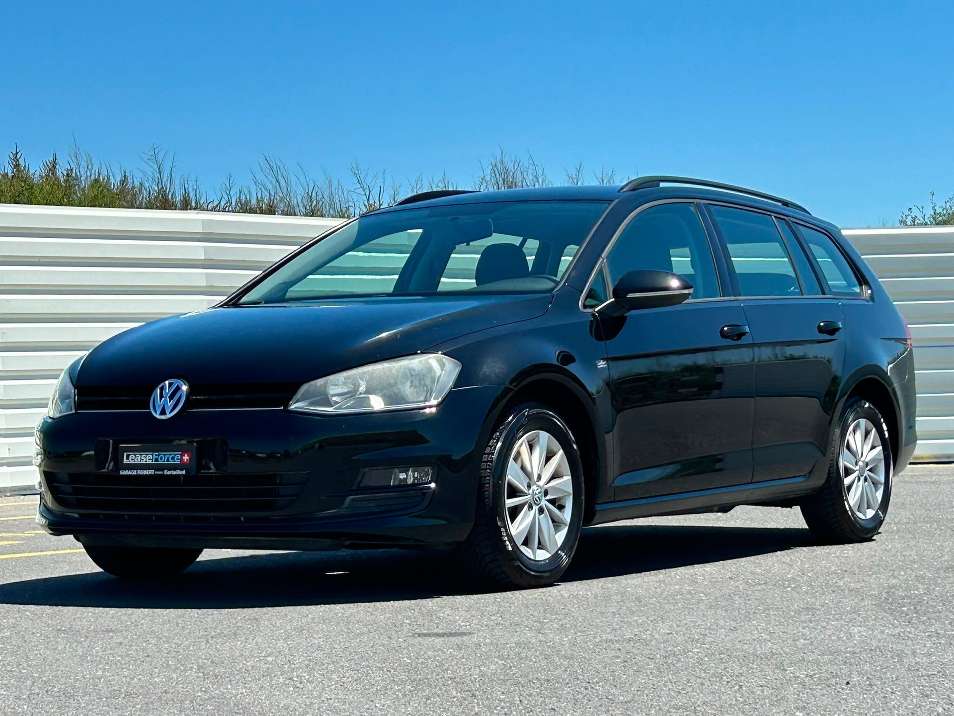 VW Break Variant 1.2 TSI-image-0