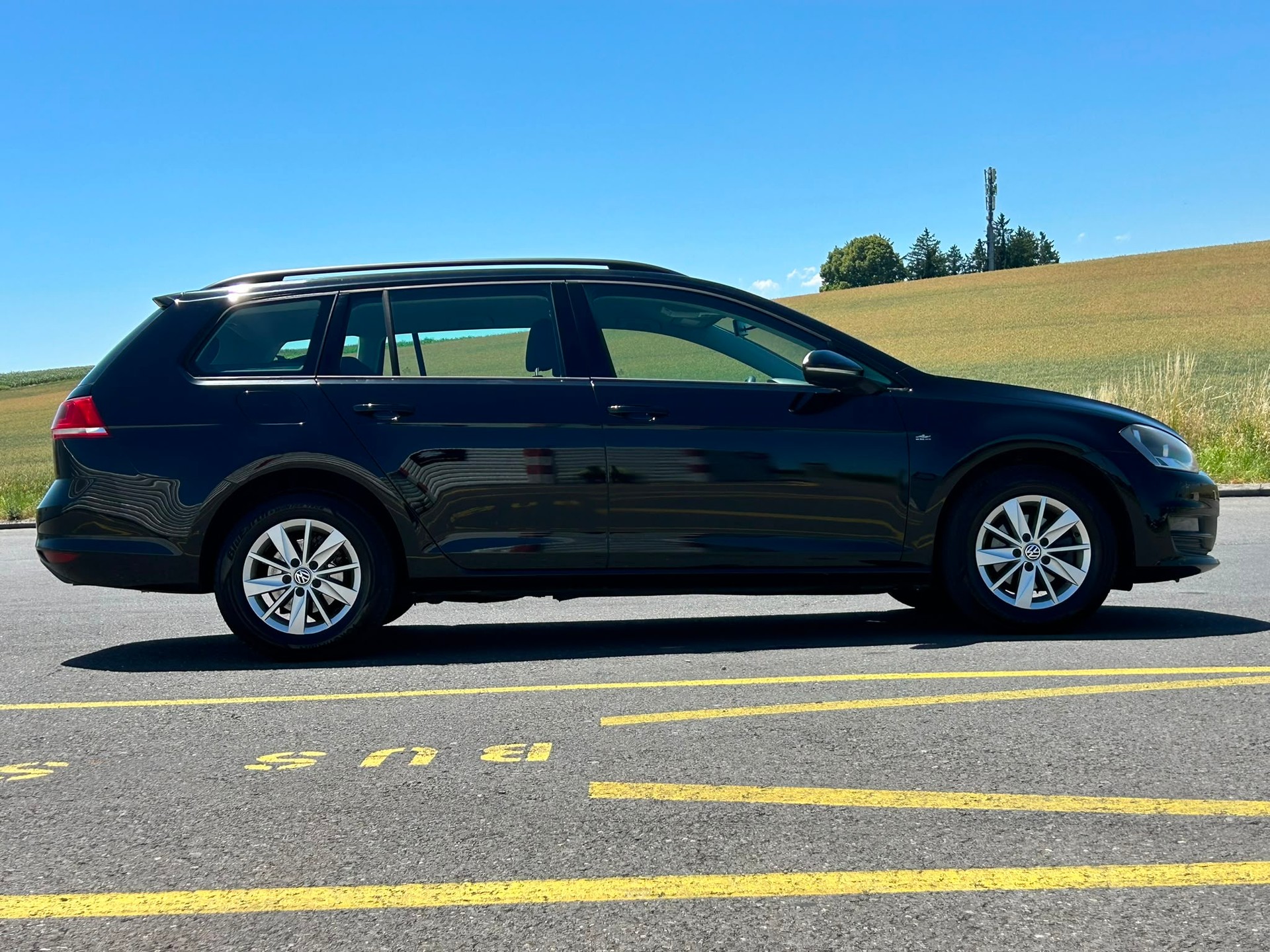 VW Break Variant 1.2 TSI-image-8