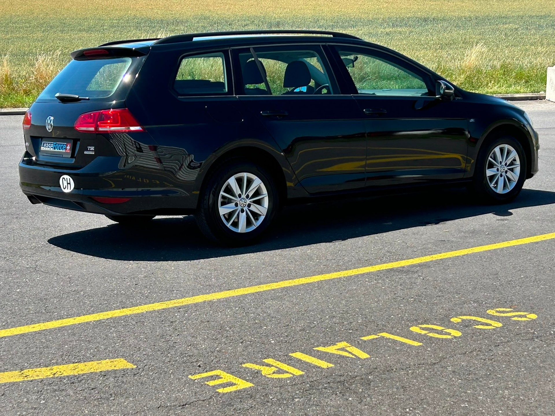 VW Break Variant 1.2 TSI-image-10