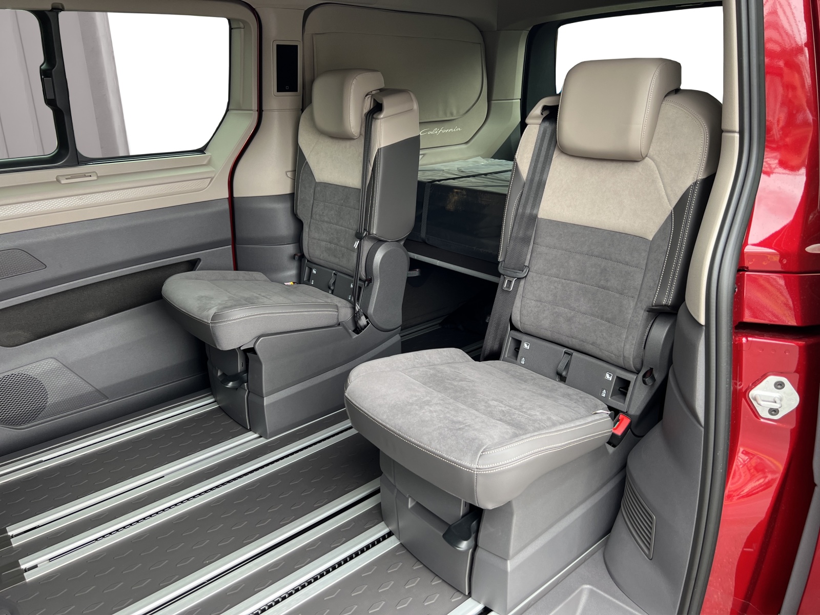 VW California eHybrid Beach Tour Liberty 4Motion-image-10