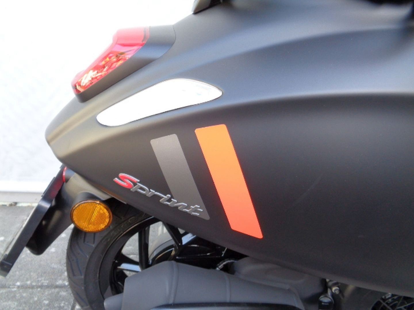 PIAGGIO VESPA SPRINT 125 SPORT ABS E5-image-9