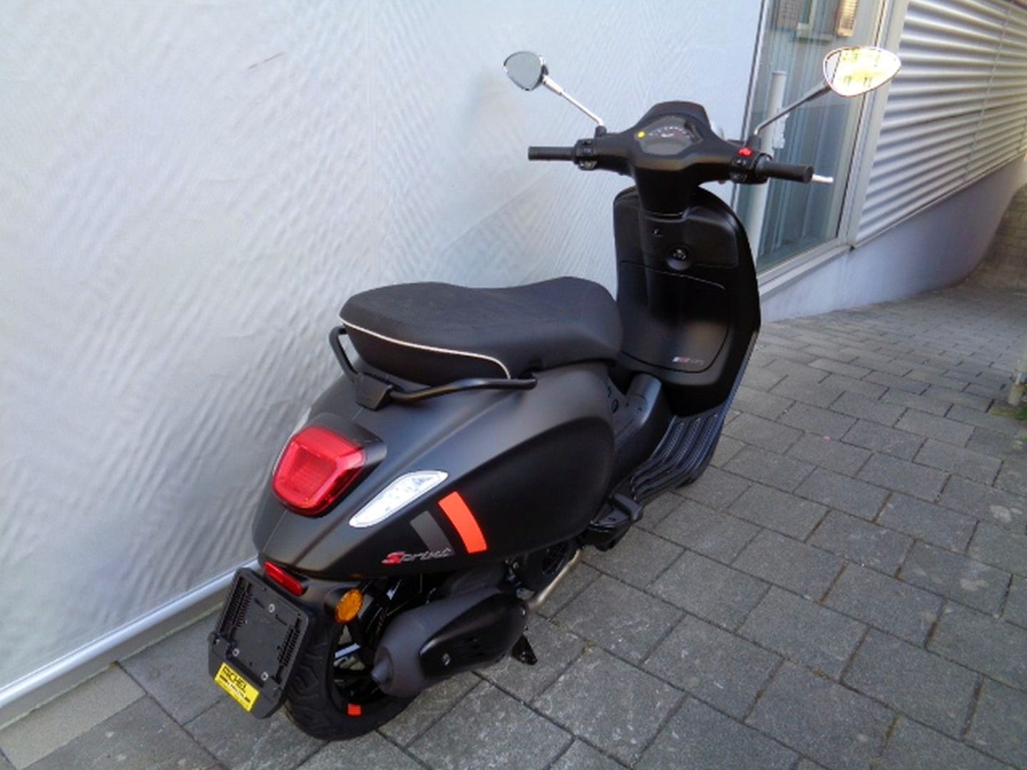 PIAGGIO VESPA SPRINT 125 SPORT ABS E5-image-5