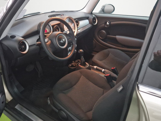 MINI Cooper-image-8