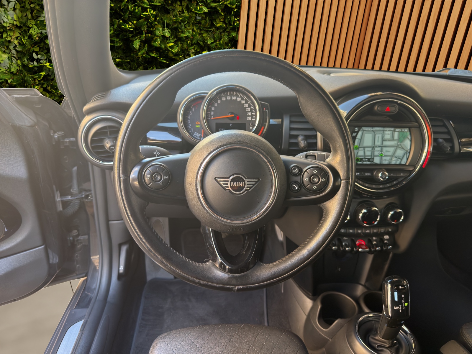 MINI Cooper S Cabriolet-image-9