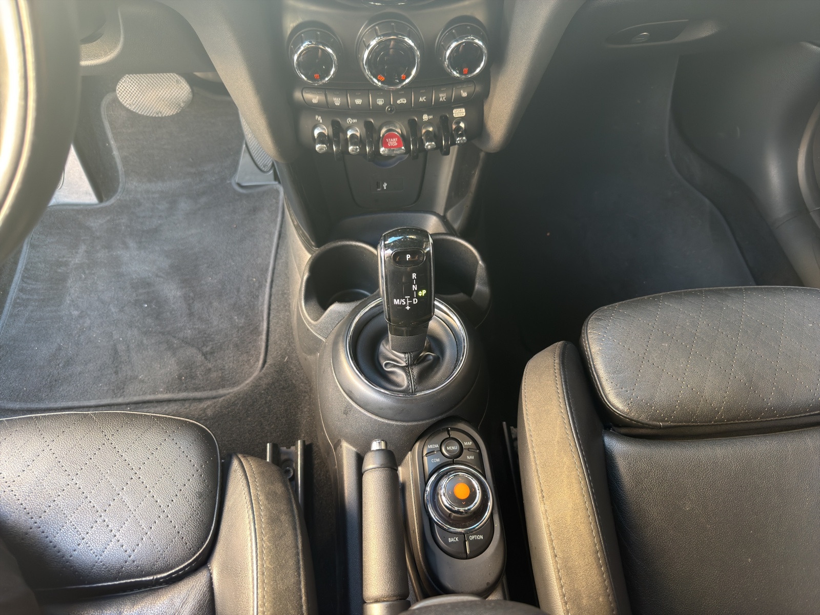 MINI Cooper S Cabriolet-image-13