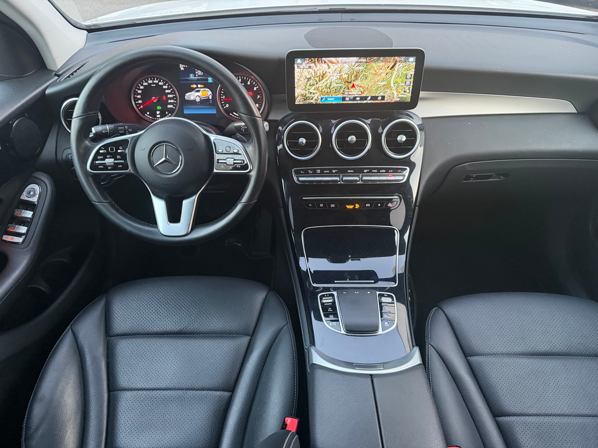 MERCEDES-BENZ GLC 200 4Matic 9G-Tronic-image-9