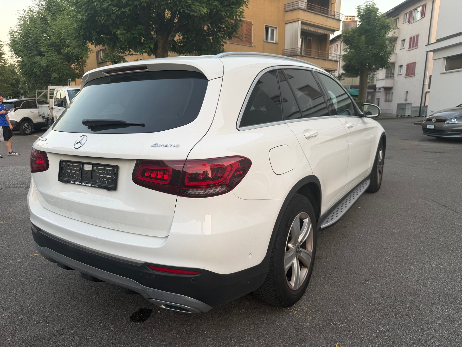 MERCEDES-BENZ GLC 200 4Matic 9G-Tronic-image-4